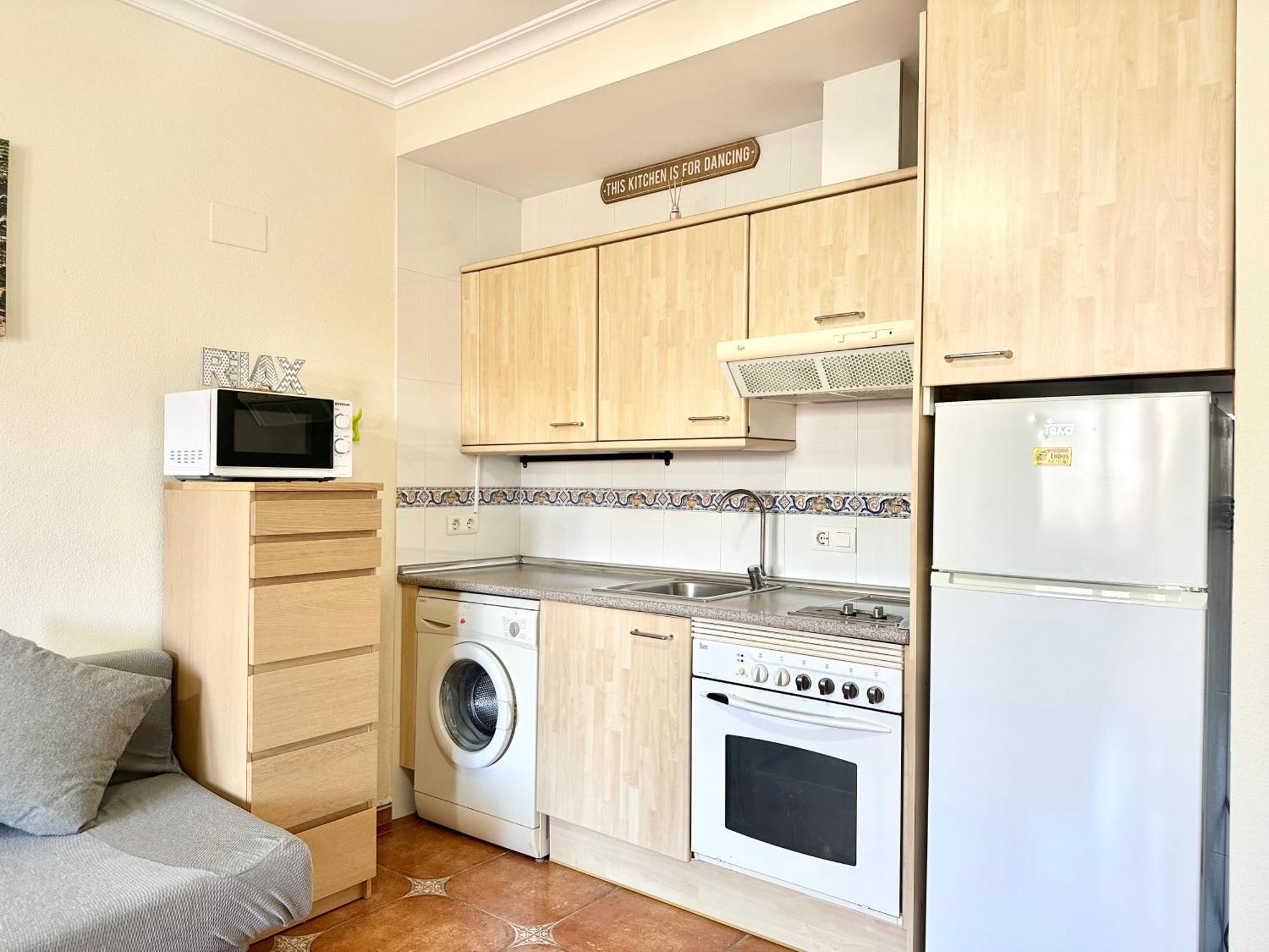 Costa Del Sol Seaside - 5 Mins From